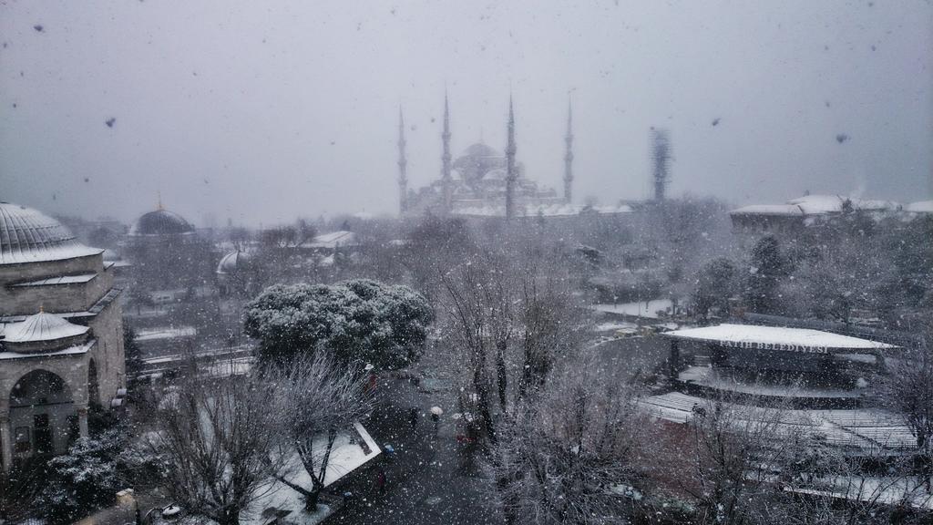 Esra Sultan Petrol Hotel Istambul Quarto foto