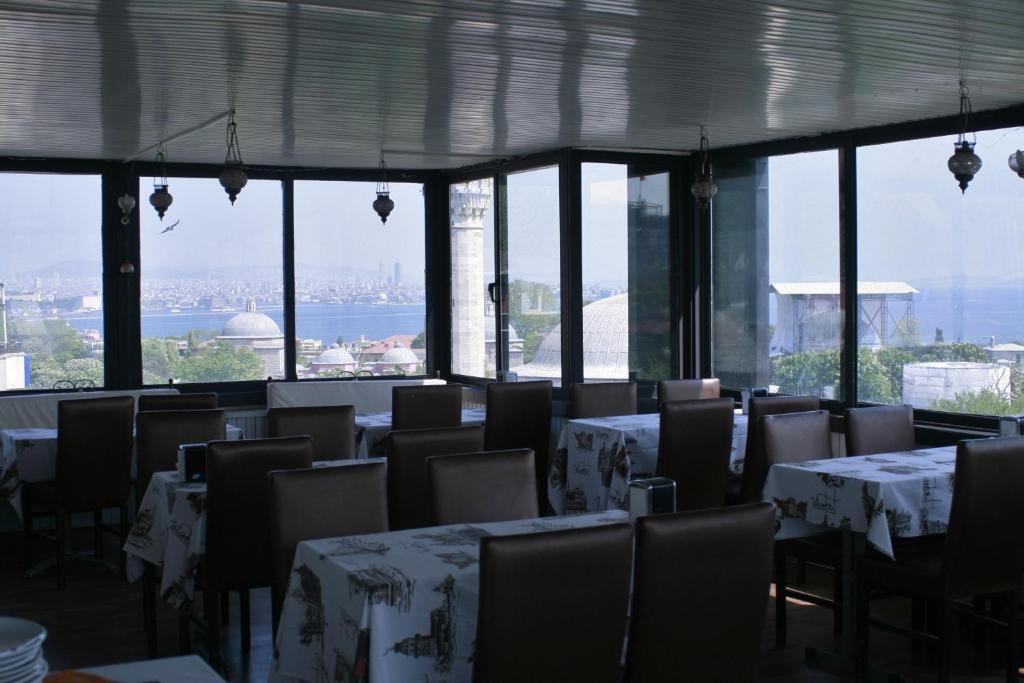 Esra Sultan Petrol Hotel Istambul Exterior foto
