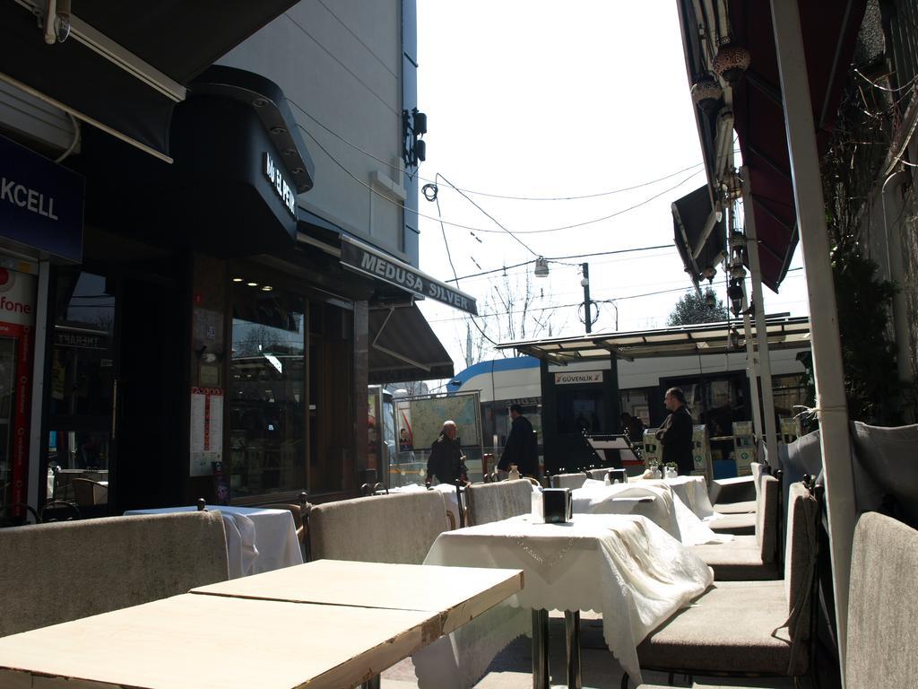 Esra Sultan Petrol Hotel Istambul Exterior foto