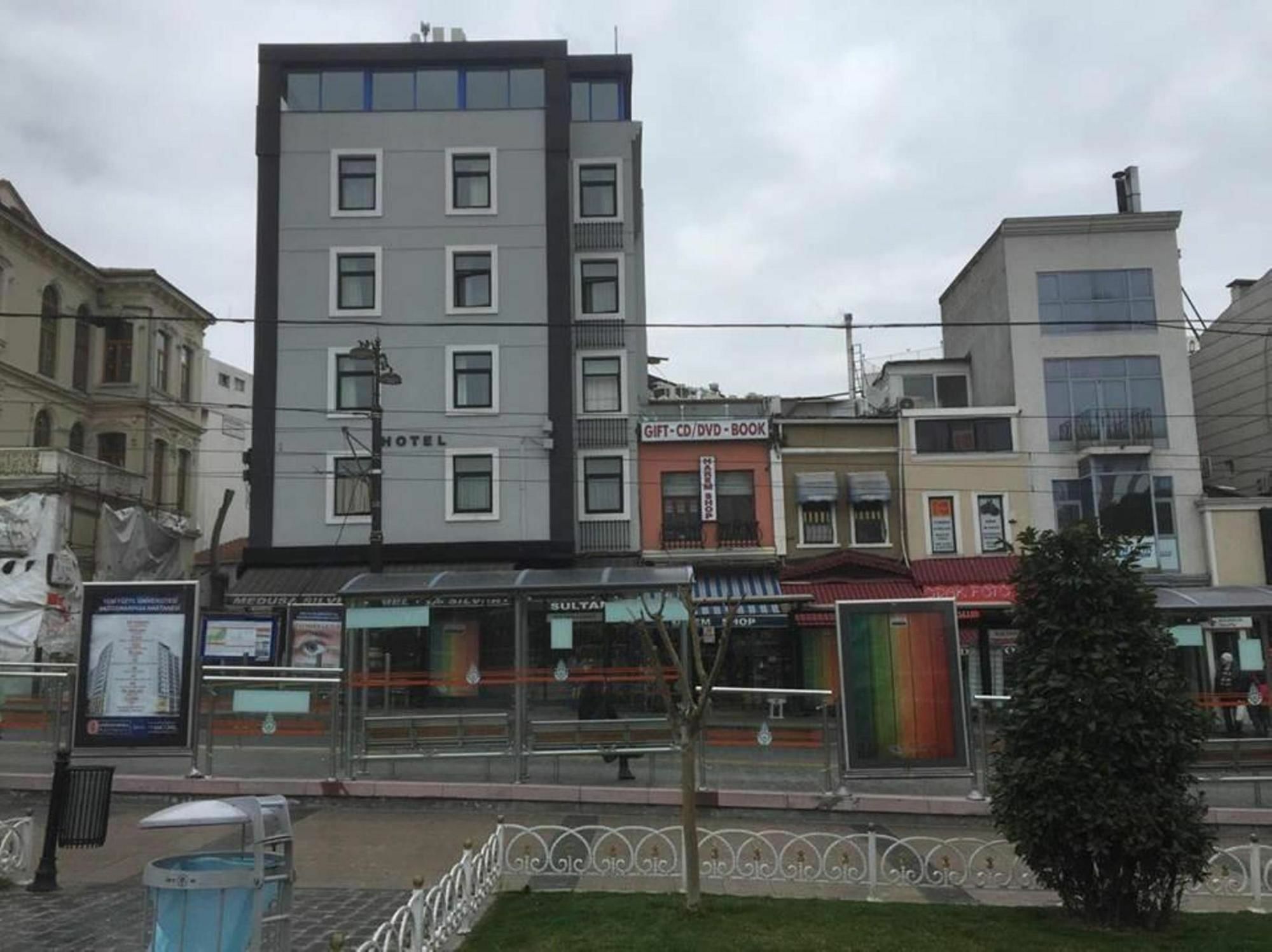 Esra Sultan Petrol Hotel Istambul Exterior foto