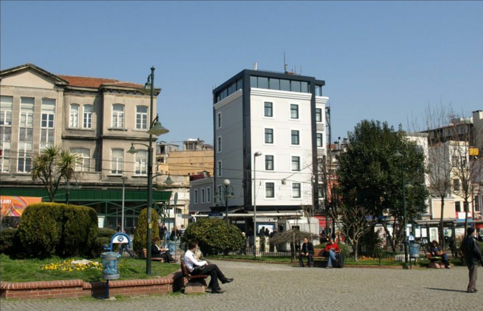 Esra Sultan Petrol Hotel Istambul Exterior foto