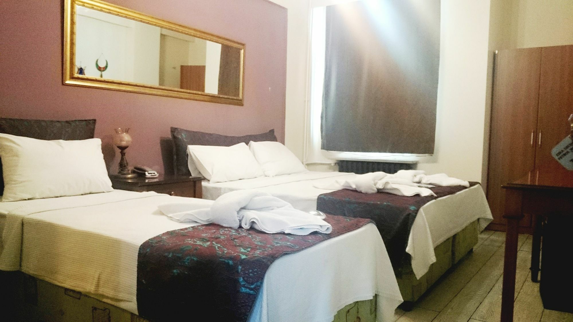 Esra Sultan Petrol Hotel Istambul Exterior foto